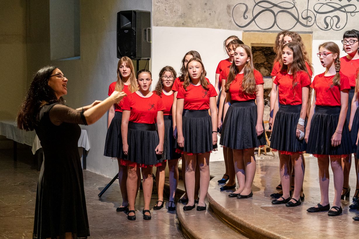230920 Od folkloru k opeře_06