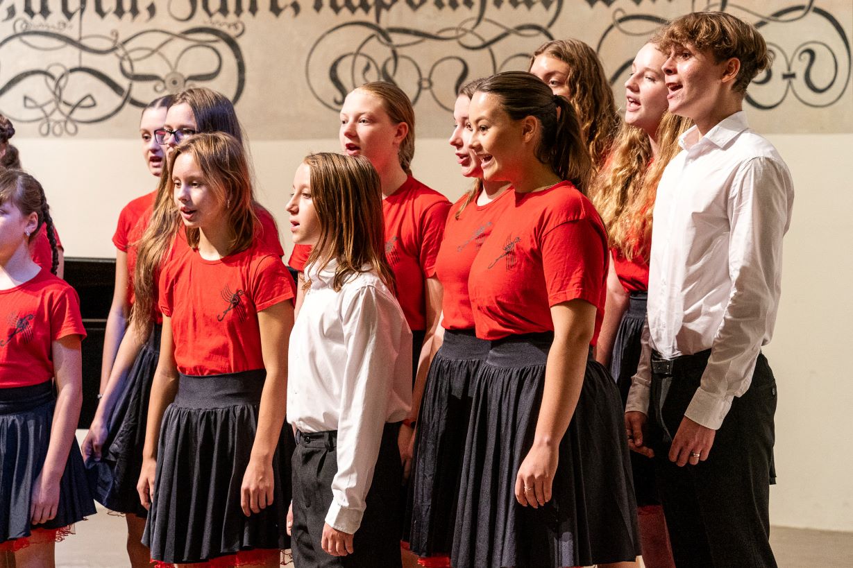 230920 Od folkloru k opeře_05