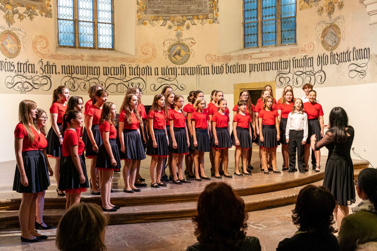230920 Od folkloru k opeře_03
